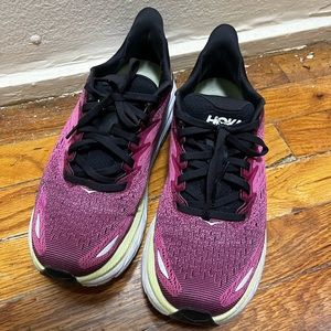 HOKA CLIFTON 8 women size US8b purple